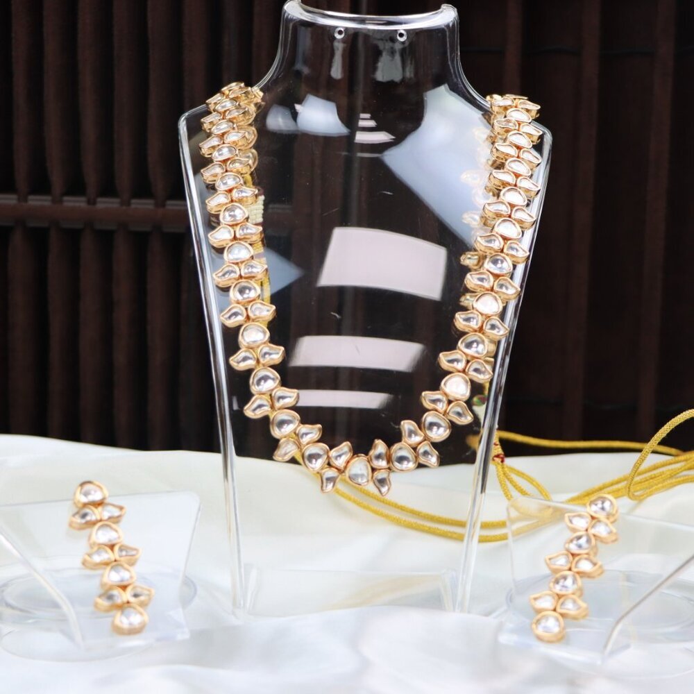Classic Kundan Necklace & Earrings Set, JP41